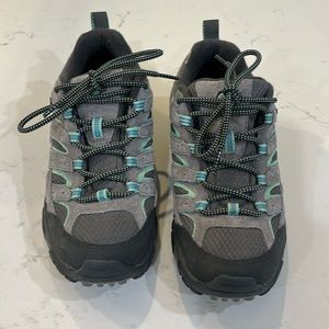 Women’s Merrell hiking shoes